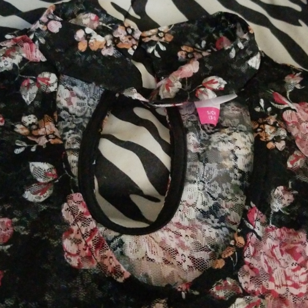 Shirt - Picture 2 of 2